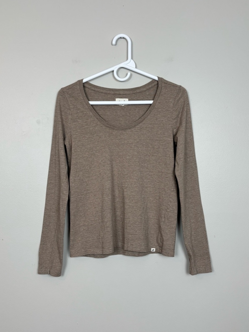Pact T-Shirt Womens XS Brown Long Sleeve Round Neck Pullover 100% Organic Cotton